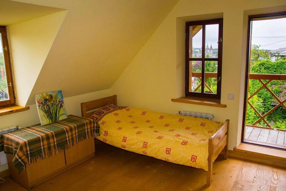 Tisnyi 7 Guest House Kamianets-Podilskyi Luaran gambar